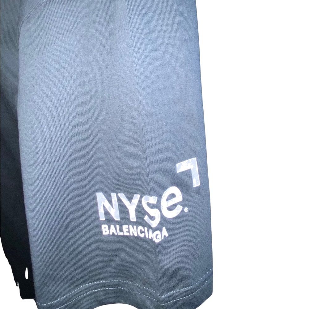 Balenciaga Authentic 🌸Nyse®🌸 T-shirt Oversized - SZ L (Unisex) - Picture 6 of 16